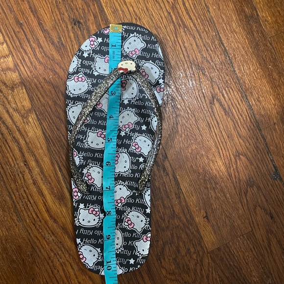 Hello kitty sandals - Picture 6 of 7